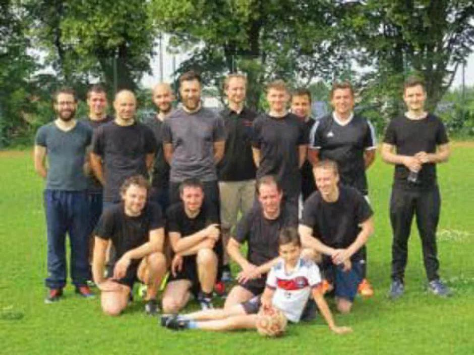 HÖRMANN Rawema – Der Fabrikplaner. Fußballfest mit Schwesterfirmen